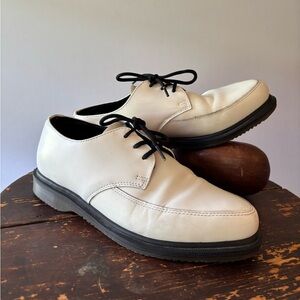 Dr. Martens White Willis Leather Oxfords, Nice Condition Eur 39.